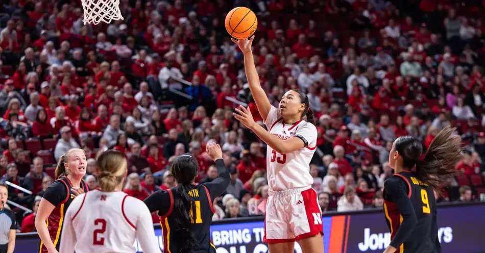 No. 24 Huskers Fall in Final Seconds at No. 15 Michigan State