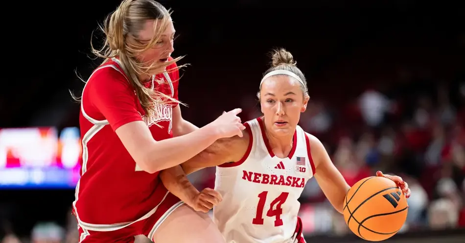 Huskers Hunt Road Win at Red Hot Minnesota