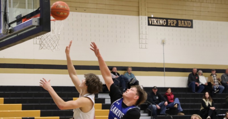 Lakeview Stings Northwest Boys, 65-58