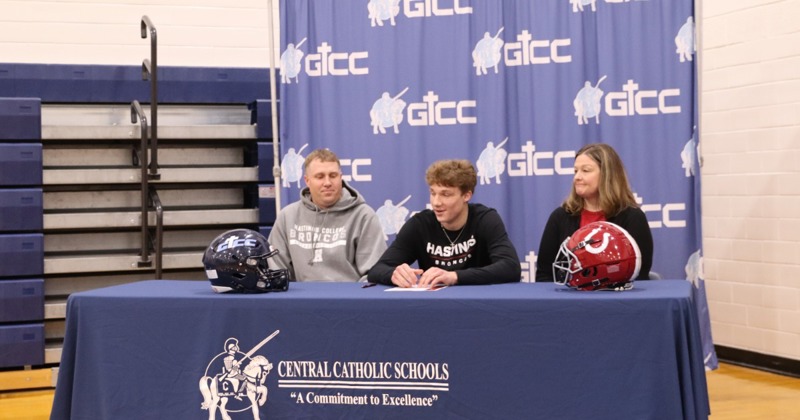 Haney Signs With Hastings College Football 